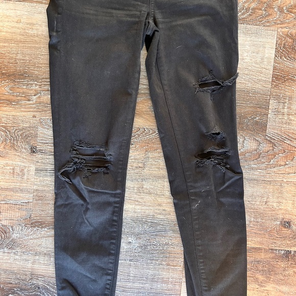 American Eagle Distressed Skinny Jeans - Picture 3 of 6